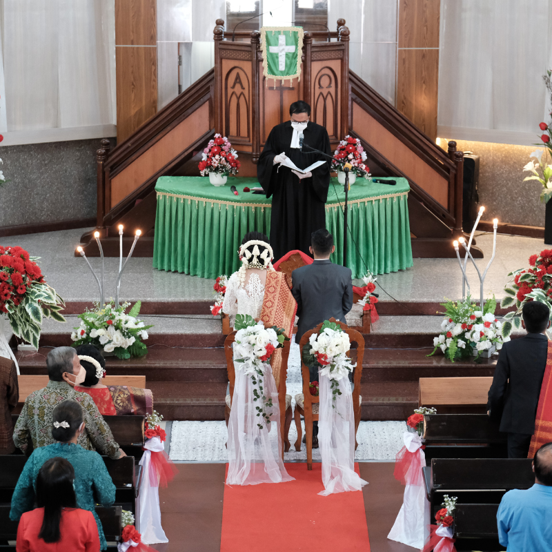 Can priests marry